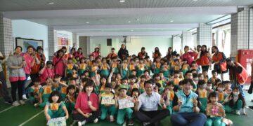 市幼參訪忠孝國小 魏嘉彥前往關心幼兒銜接教育