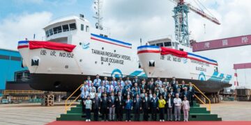 國艦國造2艘調查船命名「澄波」下水 賴總統：臺灣更有實力突破灰色侵擾