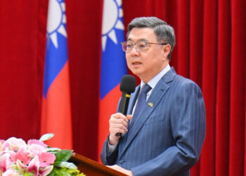 確定不副署藍白《兒少未來帳戶條例》 行政院：恐擴大貧富差距