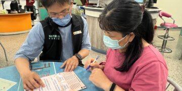 66歲單親保母再就業 勞動部「五五就業促進獎勵」措施助重返職場找回自信