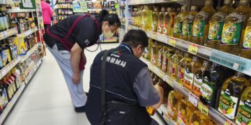 中聯毒油延燒末端！中市府追出5家下游業者 近4萬公斤問題油急下架