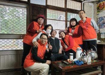 新春團拜暨隊務會議　彰化榮欣志工關懷百歲榮民