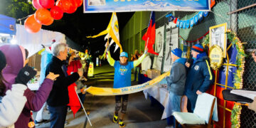 不讓年齡定義人生！超馬老爹征戰3,100英里勇奪世界第三　京美以行動相挺