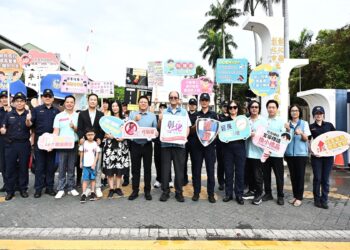 彰化開學日 各區警察、志工同步啟動守護學童上學