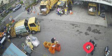 枕頭內藏10餘萬現金丟入垃圾車 父女急求助清潔隊全力協尋順利找回