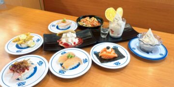 藏壽司「魔法壽司派對」搗蛋開跑！獨眼鮭魚、萬聖節限定甜點搞怪登場