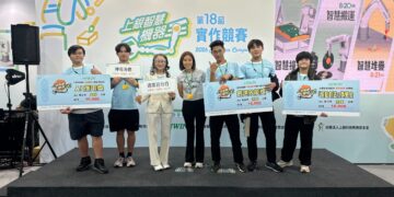 讓機器手臂拿毛筆寫書法  花蓮高工勇奪上銀智慧機器手三項大獎