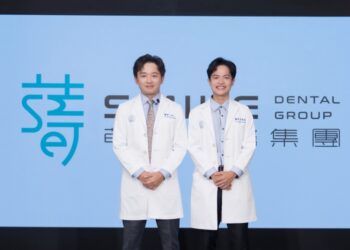 江政倫牙醫師啟動高齡口腔預防公益計畫   蔡昌憲攜媽媽力挺蒔美