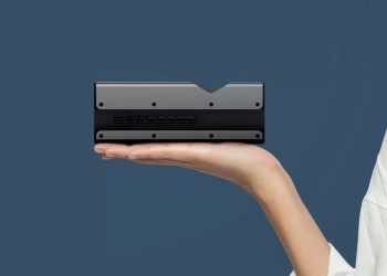 45 公分可投影百吋　OVO 發表「Neo 無框電視」超短焦智慧投影機