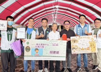 影音/二林天人宮42年無償付出善心 捐扶幼款10萬元、普渡供品、白米