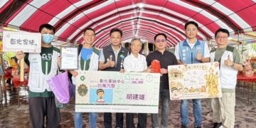 影音/二林天人宮42年無償付出善心 捐扶幼款10萬元、普渡供品、白米