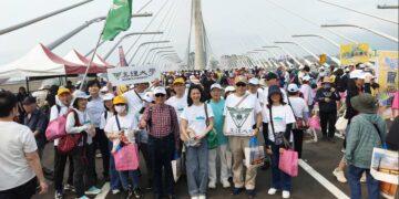 淡水八里不再遙遠！萬人齊登淡江大橋 見證「世界級斜張橋」歷史時刻