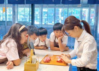 用料理環遊世界！窩廚房2026兒童夏令營   帶孩子動手認識地球村 