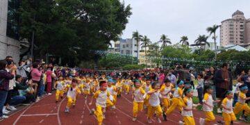台南光華幼兒園創舉~百位親子同起跑8分鐘馬拉松