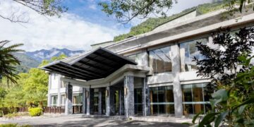 簡單李 12/23 高雄開幕 以黑馬之姿 帶來全新的「夾心美學體驗」