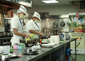 EcceAsia 與 弘光科技大學合作 共同執行歐洲特級初榨橄欖油推廣暨廚藝競賽計畫