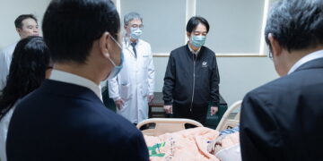 探視隨機襲擊事件傷者　賴清德：強化公共場所與人潮聚集區的警力與快打部署