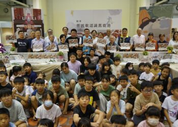 影音/鹿港鎮《跟著普渡歌認識舊鹿港》 首本讀物以故事傳承地方文化