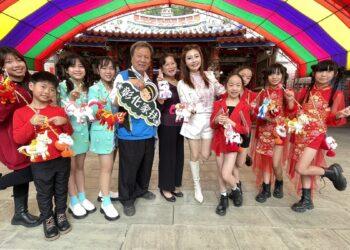 影音/清水岩寺傳愛12載 義賣家扶燈籠助學 美魔女楊惠絜議員蕭妤亘響應公益