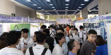 名企搶才熱潮！明志科大就博會邀 69 廠提 2,183 職缺 台塑、緯創攤位擠爆