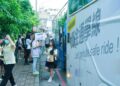 開學通勤潮 「雙市黃金通學線」爆滿 鄭朝方加開巴士暖心接送