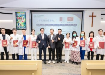 彰基榮獲「2026第二屆台灣幸福企業評鑑」金獎 表揚15位優質照顧醫護