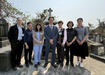 影音/莫忘初衷 陳穆寬率醫師清明緬懷外國醫療宣教師