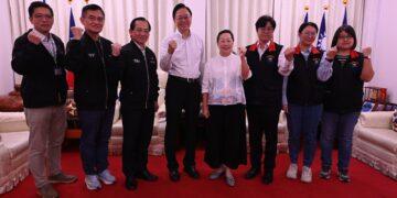 張善政送370萬元善款 徐榛蔚感恩跨縣市馳援