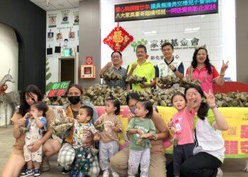 議員捐贈彰化家扶愛心粽20年 兒子接棒讓愛繼續綿延