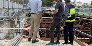 綠川驚現「黃河」！中市府鐵腕稽查東區工地 依水汙法告發並限期改善