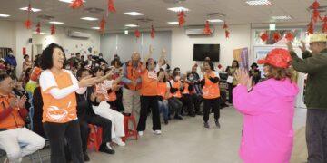 新北愛笑瑜珈協會成果發表會!「愛笑力」助長輩身心健康、延緩失智失能