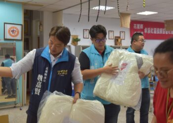 康芮重創卓溪鄉　魏嘉彥、魏嘉賢攜手捐贈愛心物資