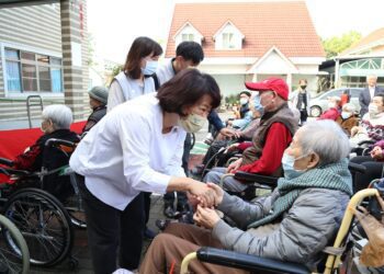 嘉市發放春節慰問金　關懷弱勢族群