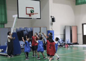 遠離3C產品並學習團隊精神 文山小衛星聯盟辦籃球鬥牛賽