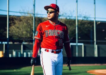 《MLB》響尾蛇一局4轟破紀錄 橫掃百勝道奇出局