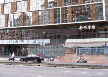南門市場新大樓試營運首日人潮爆滿　民眾：舒適明亮