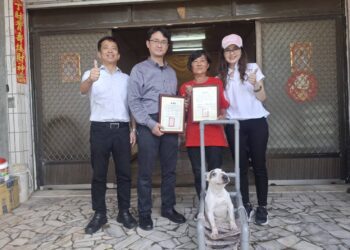 重傷癱瘓遭棄牛頭㹴喜獲重生　眾人努力逆轉浪犬命運