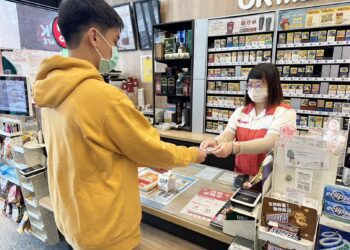 嘉市幸福飽餐券e化超便利　弱勢學子營養貼心顧