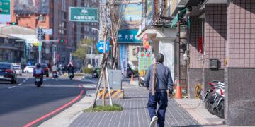 拒絕重劃區變行人地獄!台中首創「人本道路專家小組」 開發源頭不友善就退件