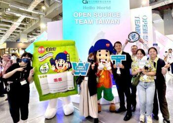 國民保庇神物再現！乖乖巡迴 COMPUTEX 陪伴台灣科技業穩定向前