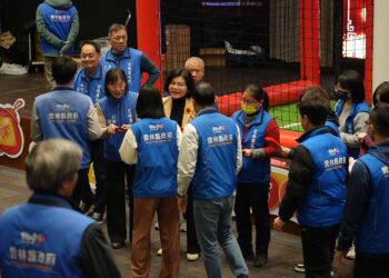 雲林縣府新春團拜結合無人機足球賽　大展科技創新發展決心