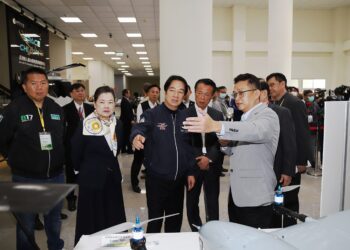 賴清德副總統訪亞創中心　表達支持無人機產業