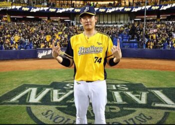 影/《CPBL》端午連假首日洲際炸裂四轟 許基宏霸氣轟逆轉滿貫砲!