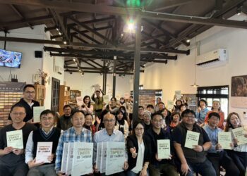 「臺灣常見商用木材圖鑑」第三冊新書發表 臺灣最完整木材圖鑑套書