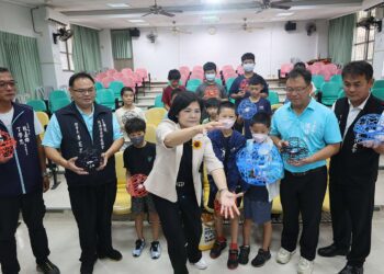 紮根科技教育　雲林縣開辦無人機足球國小營隊