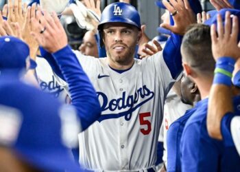 影/《MLB》「自由人」弗里曼連三場開炮 首局炸裂兩分砲助道奇聽牌 洋基陷0-3絕境