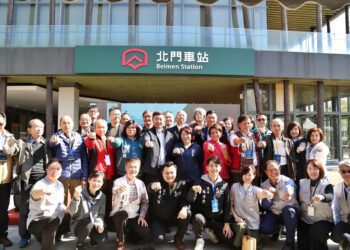 阿里山林鐵通車111週年慶　迎來「北門車站」整修啟用　「栩悅號」列車首亮相