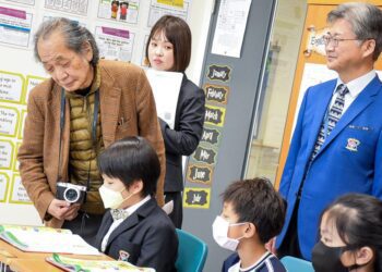 日本教育大師佐藤學蒞臨林口康橋   暢談二十一世紀的教與學