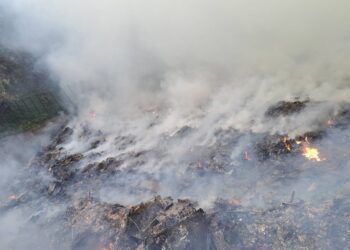 綠島掩埋場昨晚傳火災 臺東縣府啟動空污事件應變監測