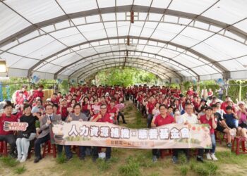 台積電員工走進竹北東海窟　在志工服務中認識土地、與社區共好